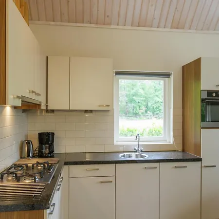 Vakantiehuis Kempen Comfort With Sauna & Tub Vessem