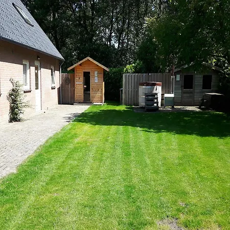 Nyaraló Kempen Comfort With Sauna & Tub