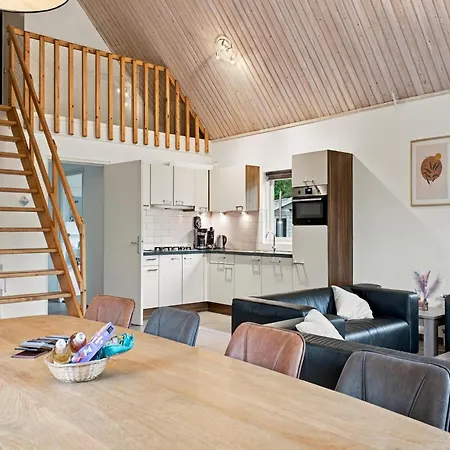 Kempen Comfort With Sauna & Tub Vessem