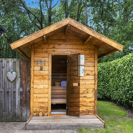 Kempen Comfort With Sauna & Tub Hébergement de vacances