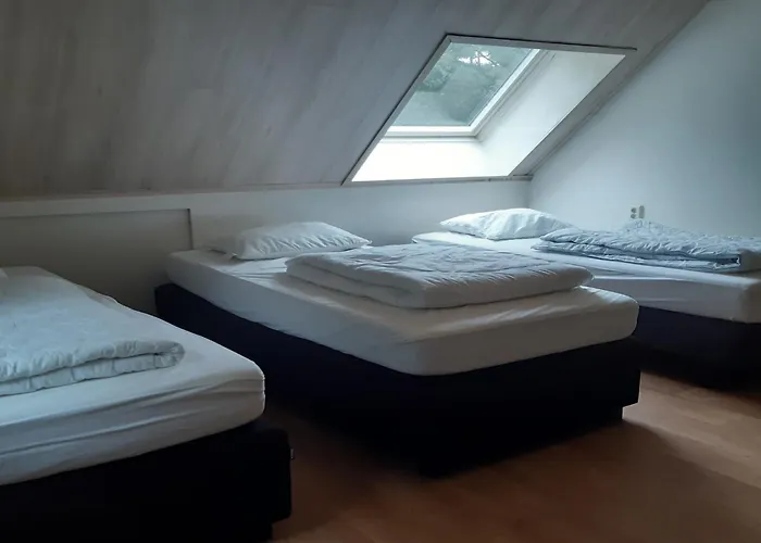 別荘 Kempen Comfort With Sauna & Tub